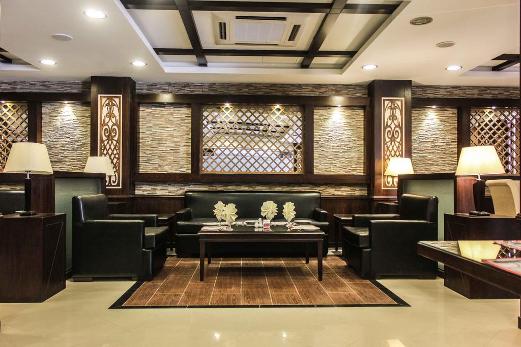 Royalton Hotel Rawalpindi Exteriör bild